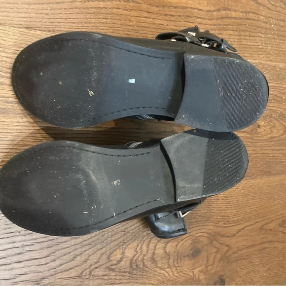 STEVE  MADDEN Sz 7 Moto Style Zipper Buckle Booties - Picture 6 of 15